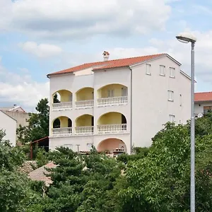 With A Parking Space - 5526 Novi Vinodolski